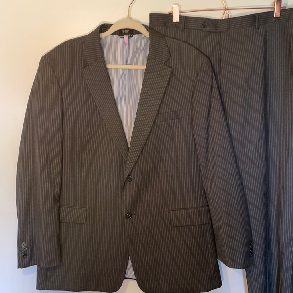 Tommy Hilfiger Gray Suit. 46r Jacket. 38s Pant